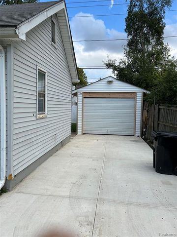 6426 Artesian Street, Detroit, MI 48228