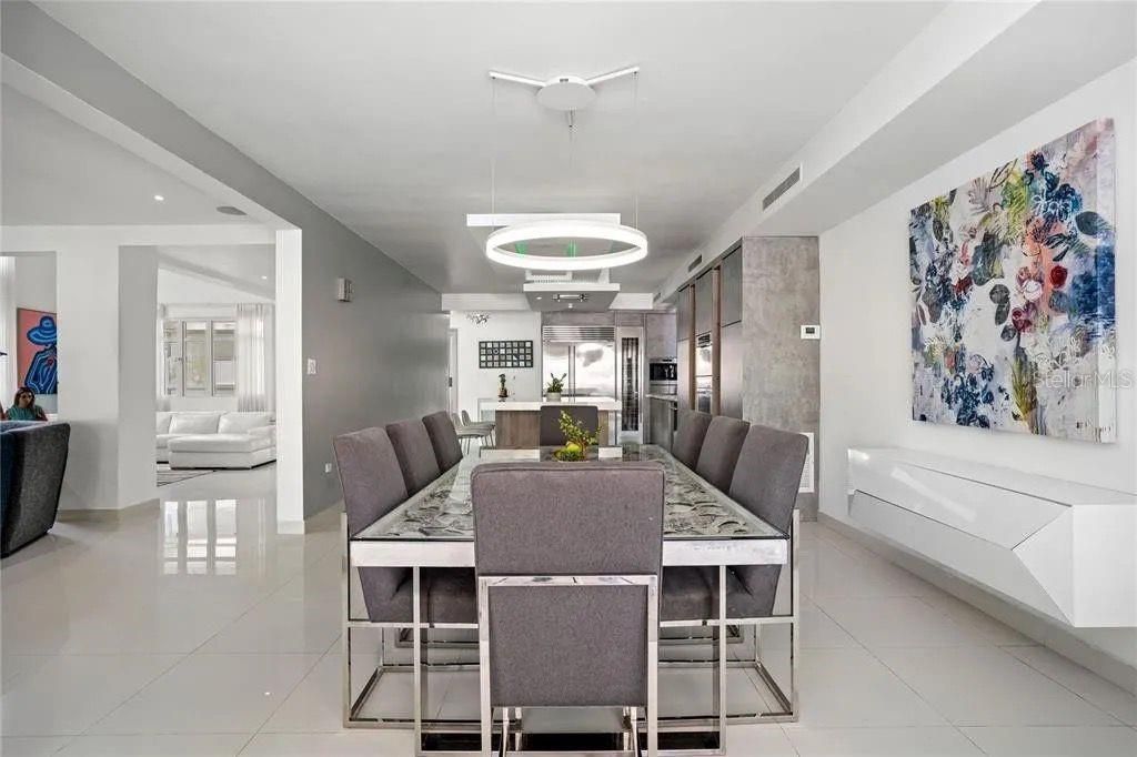 Image 14 of property listing at 354 DORADO BEACH EAST, Dorado, PR 00646