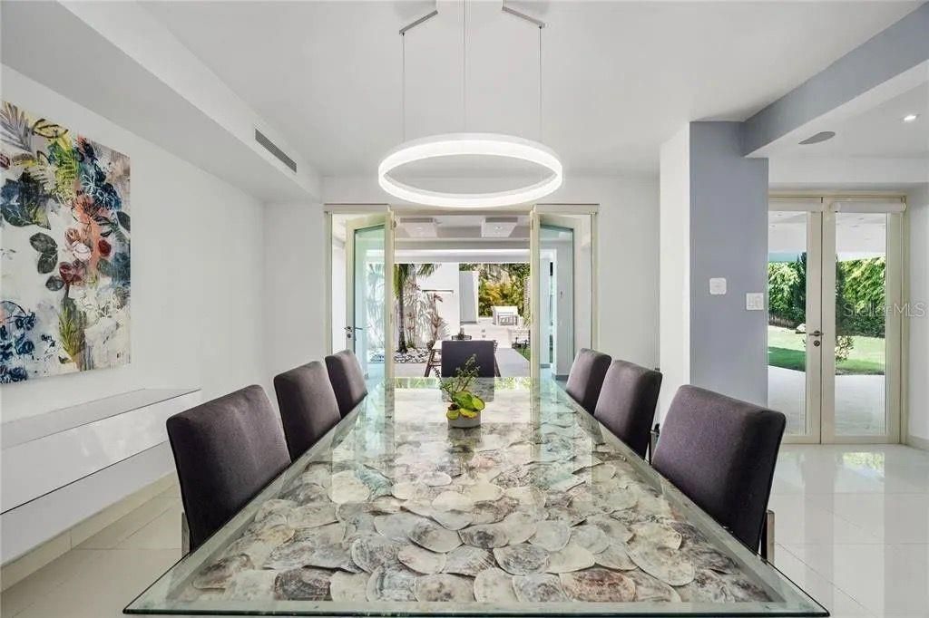 Image 15 of property listing at 354 DORADO BEACH EAST, Dorado, PR 00646
