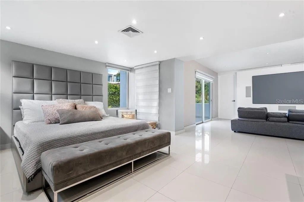 Image 23 of property listing at 354 DORADO BEACH EAST, Dorado, PR 00646