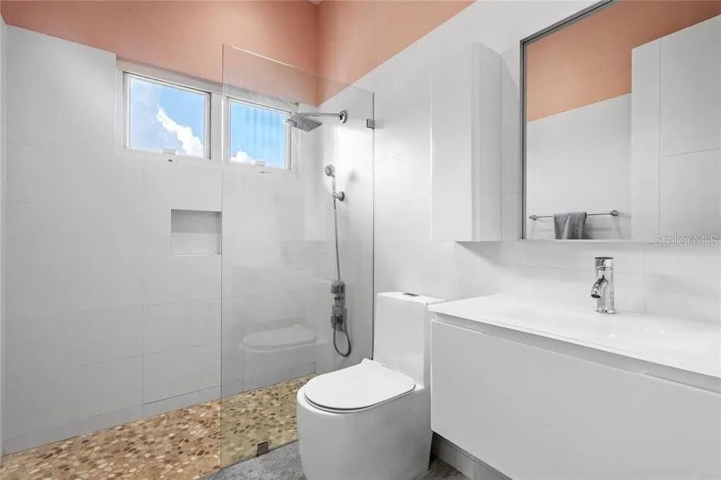 Image 31 of property listing at 354 DORADO BEACH EAST, Dorado, PR 00646