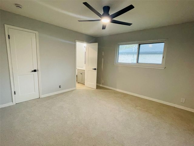 1225 Clover Drive, Angleton, TX 77515