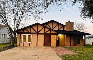 1225 Clover Drive, Angleton, TX 77515