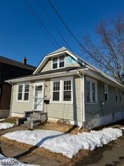 58 Stanley Rd, North Caldwell Boro, NJ 07006