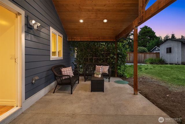 2205 NE 28th Street, Renton, WA 98056