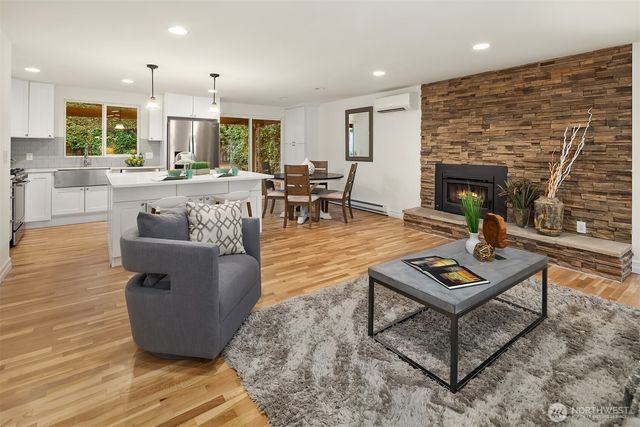 2205 NE 28th Street, Renton, WA 98056