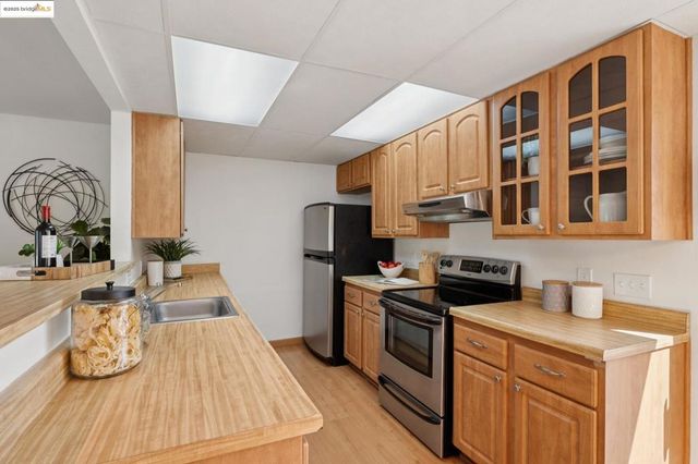 1504 137th Avenue, San Leandro, CA 94578
