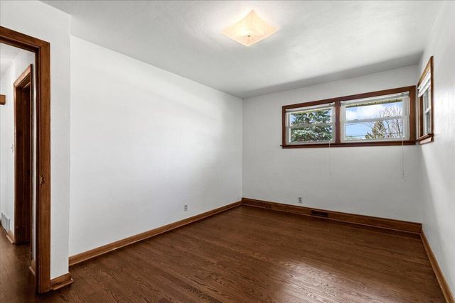 N69W13409 Harding DRIVE, Menomonee Falls, WI 53051