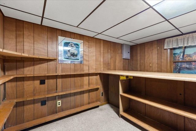 N69W13409 Harding DRIVE, Menomonee Falls, WI 53051