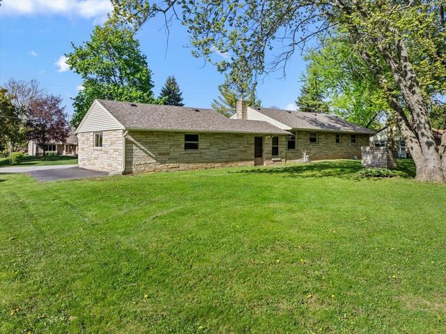 N69W13409 Harding DRIVE, Menomonee Falls, WI 53051