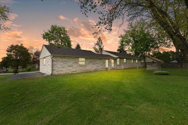 N69W13409 Harding DRIVE, Menomonee Falls, WI 53051
