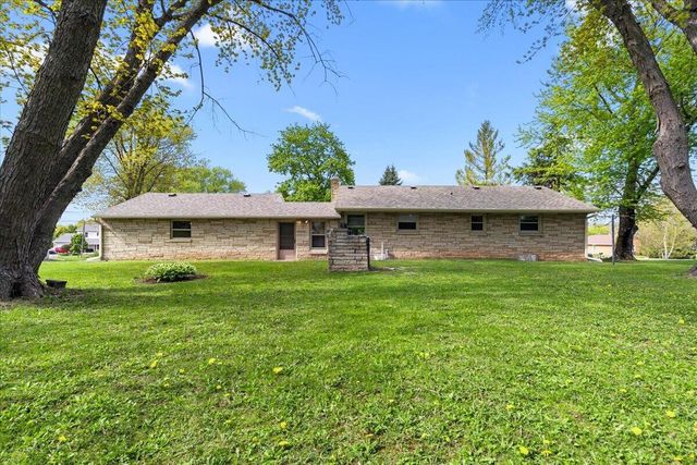 N69W13409 Harding DRIVE, Menomonee Falls, WI 53051