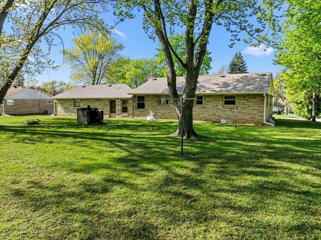 N69W13409 Harding DRIVE, Menomonee Falls, WI 53051