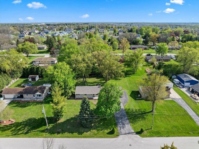 N69W13409 Harding DRIVE, Menomonee Falls, WI 53051