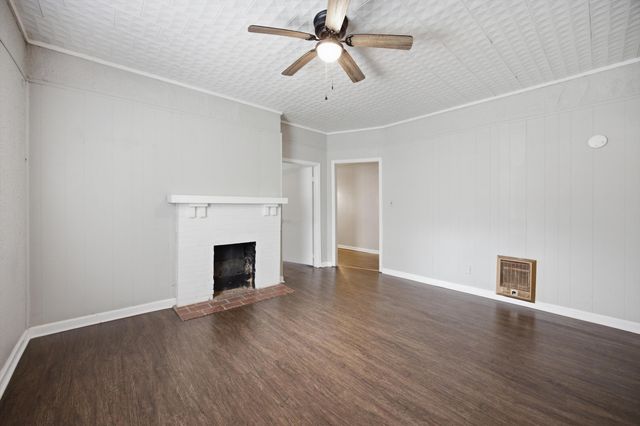 2111 Chamberlain Avenue, Chattanooga, TN 37404