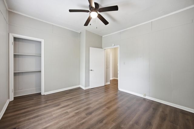 2111 Chamberlain Avenue, Chattanooga, TN 37404