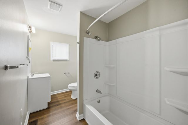 2111 Chamberlain Avenue, Chattanooga, TN 37404