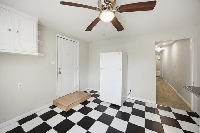 2111 Chamberlain Avenue, Chattanooga, TN 37404