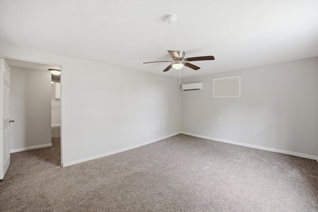 2111 Chamberlain Avenue, Chattanooga, TN 37404