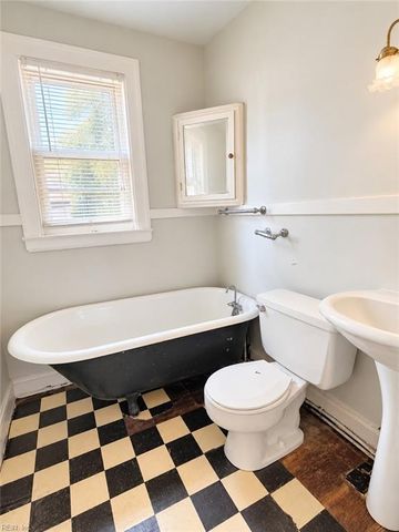 224 Palen Ave, Newport News, VA 23601