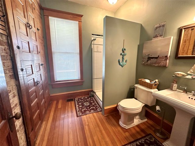1137 West Street, Grinnell, IA 50112