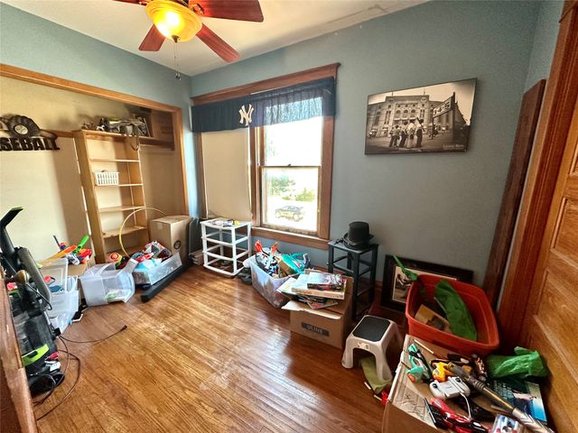 1137 West Street, Grinnell, IA 50112