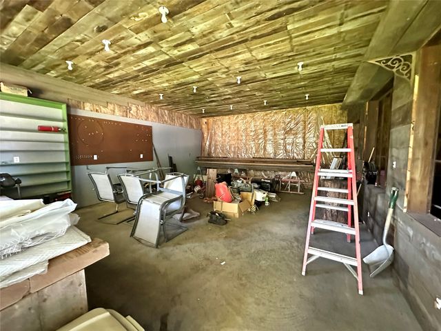 1137 West Street, Grinnell, IA 50112