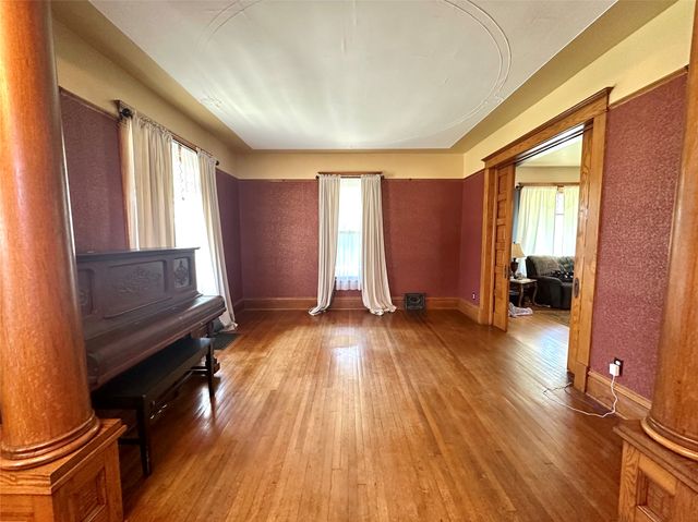 1137 West Street, Grinnell, IA 50112