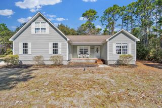 3793 Heron Circle SE, Southport, NC 28461
