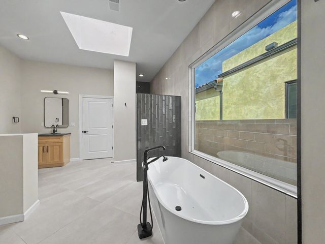 1321 Van Cleave Road NW, Albuquerque, NM 87107