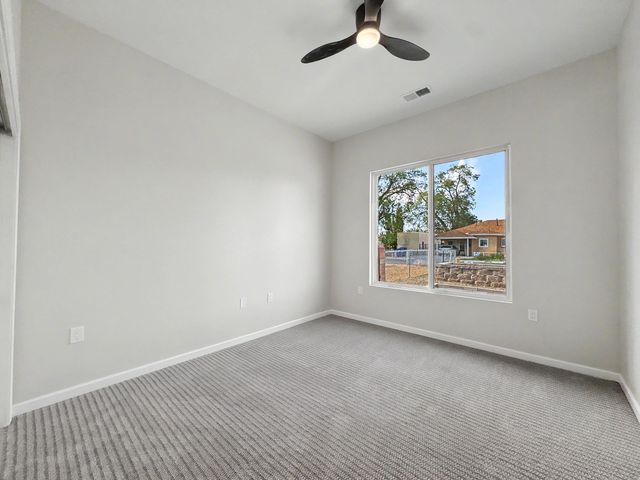 1321 Van Cleave Road NW, Albuquerque, NM 87107