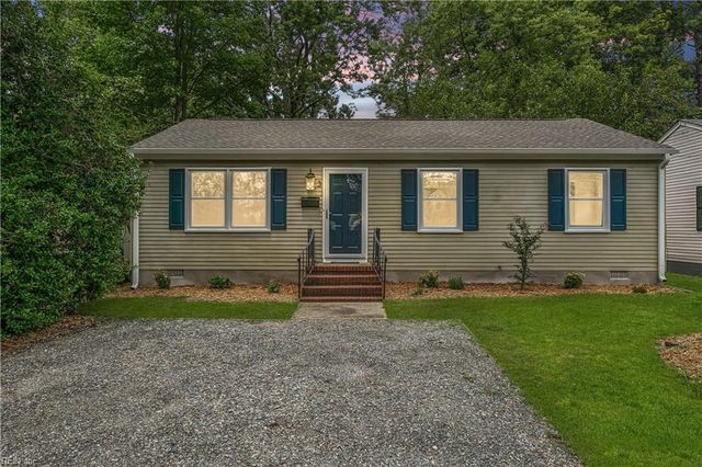 3 Alpine ST, Newport News, VA 23606