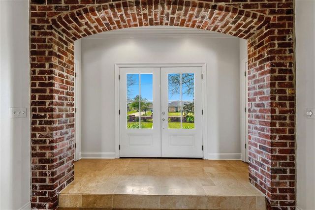 6817 Bonne Meadow Lane, Lake Charles, LA 70605