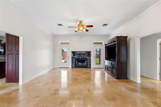 6817 Bonne Meadow Lane, Lake Charles, LA 70605