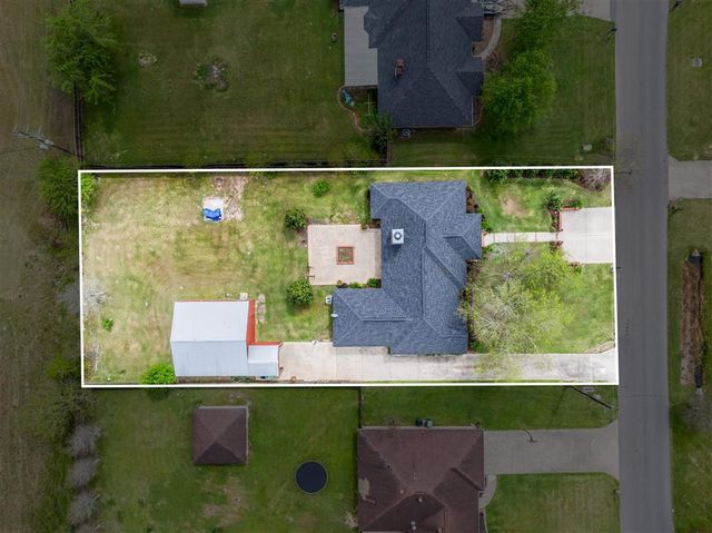 6817 Bonne Meadow Lane, Lake Charles, LA 70605