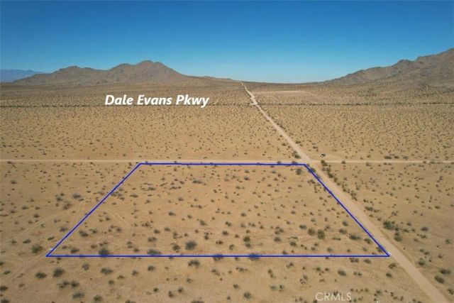 8 Falchion, Apple Valley, CA 92307