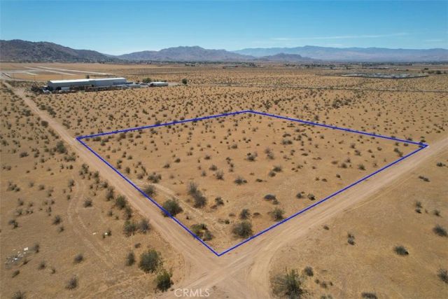 8 Falchion, Apple Valley, CA 92307
