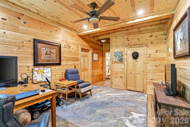 87 Ali Avenue, Bakersville, NC 28705