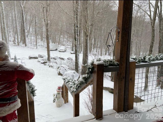 87 Ali Avenue, Bakersville, NC 28705