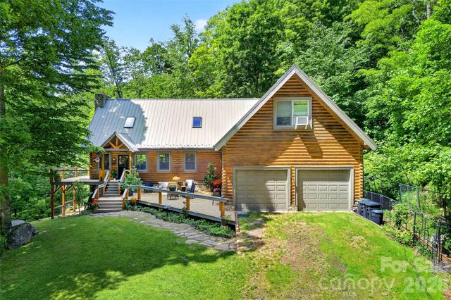 87 Ali Avenue, Bakersville, NC 28705