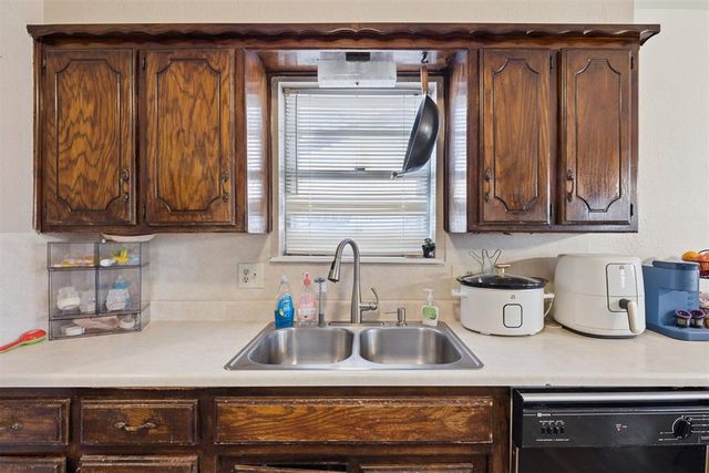 723 Garden Grove, Yukon, OK 73099