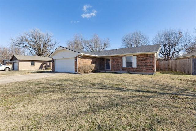 723 Garden Grove, Yukon, OK 73099