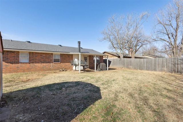 723 Garden Grove, Yukon, OK 73099