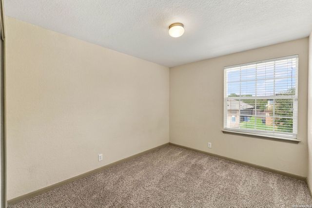 756 Guna Dr, New Braunfels, TX 78130