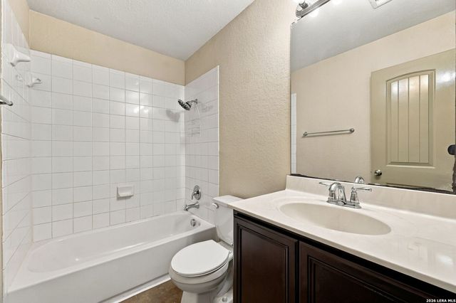 756 Guna Dr, New Braunfels, TX 78130