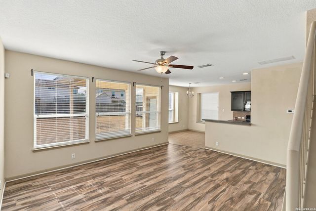 756 Guna Dr, New Braunfels, TX 78130