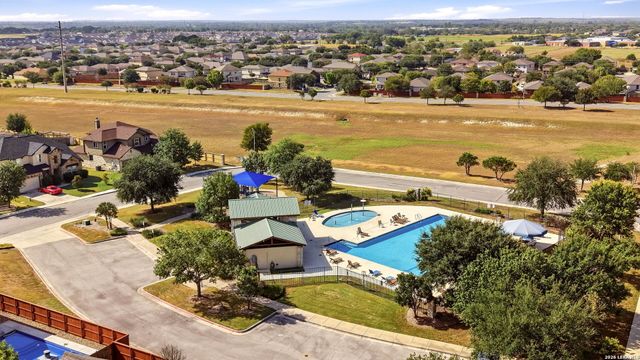 756 Guna Dr, New Braunfels, TX 78130