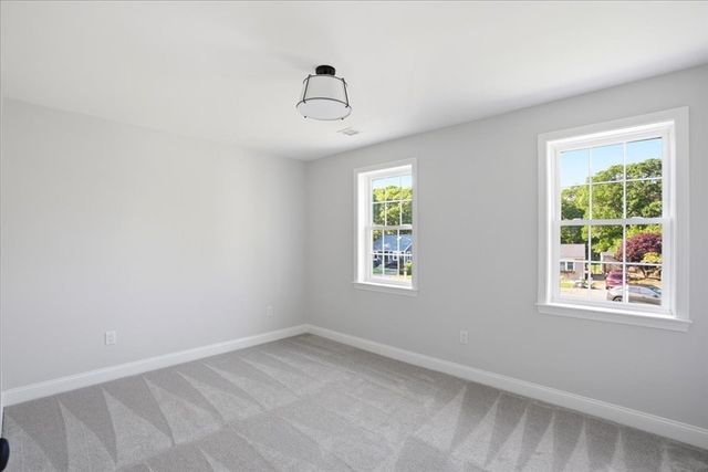 41 Avalon Dr, Falmouth, MA 02536
