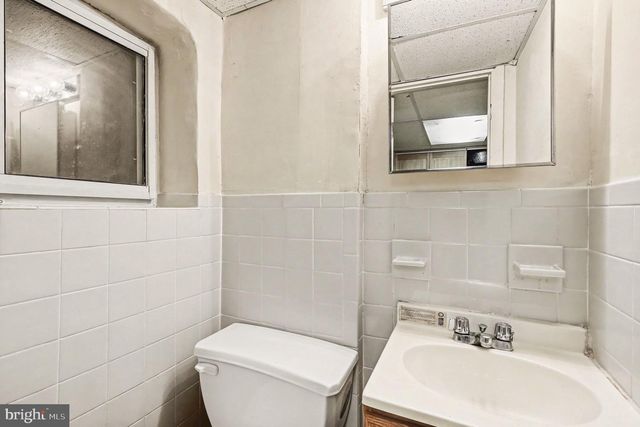 637 HAMILTON ST NW, Washington, DC 20011