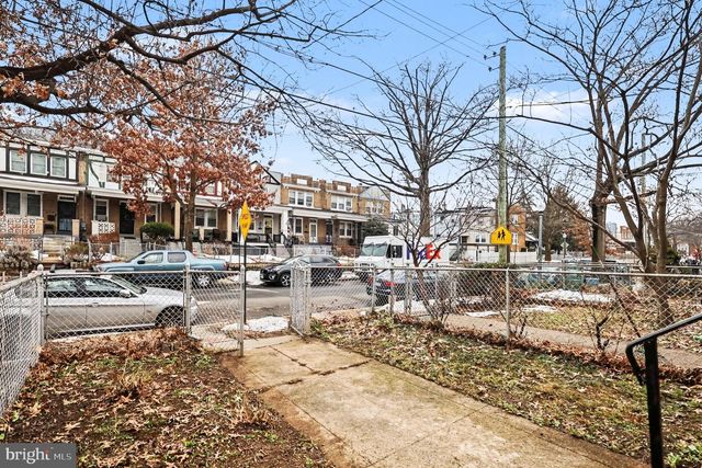 637 HAMILTON ST NW, Washington, DC 20011